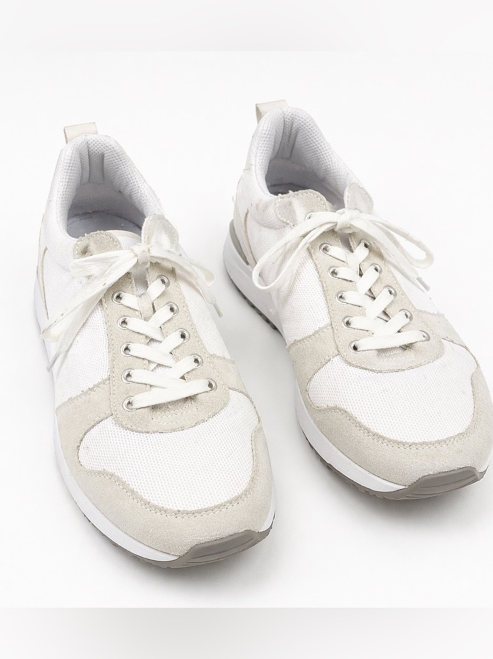 Banana Republic | Canvas & Suede Lace-Up Sneakers | Size : 10.5 US